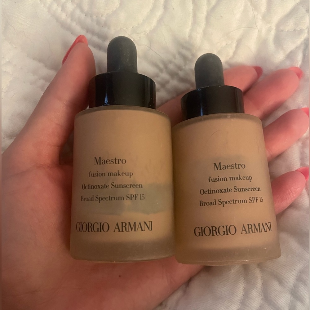 Giorgio Armani Maestro Foundation SPF 15 - color 5 and 5.5